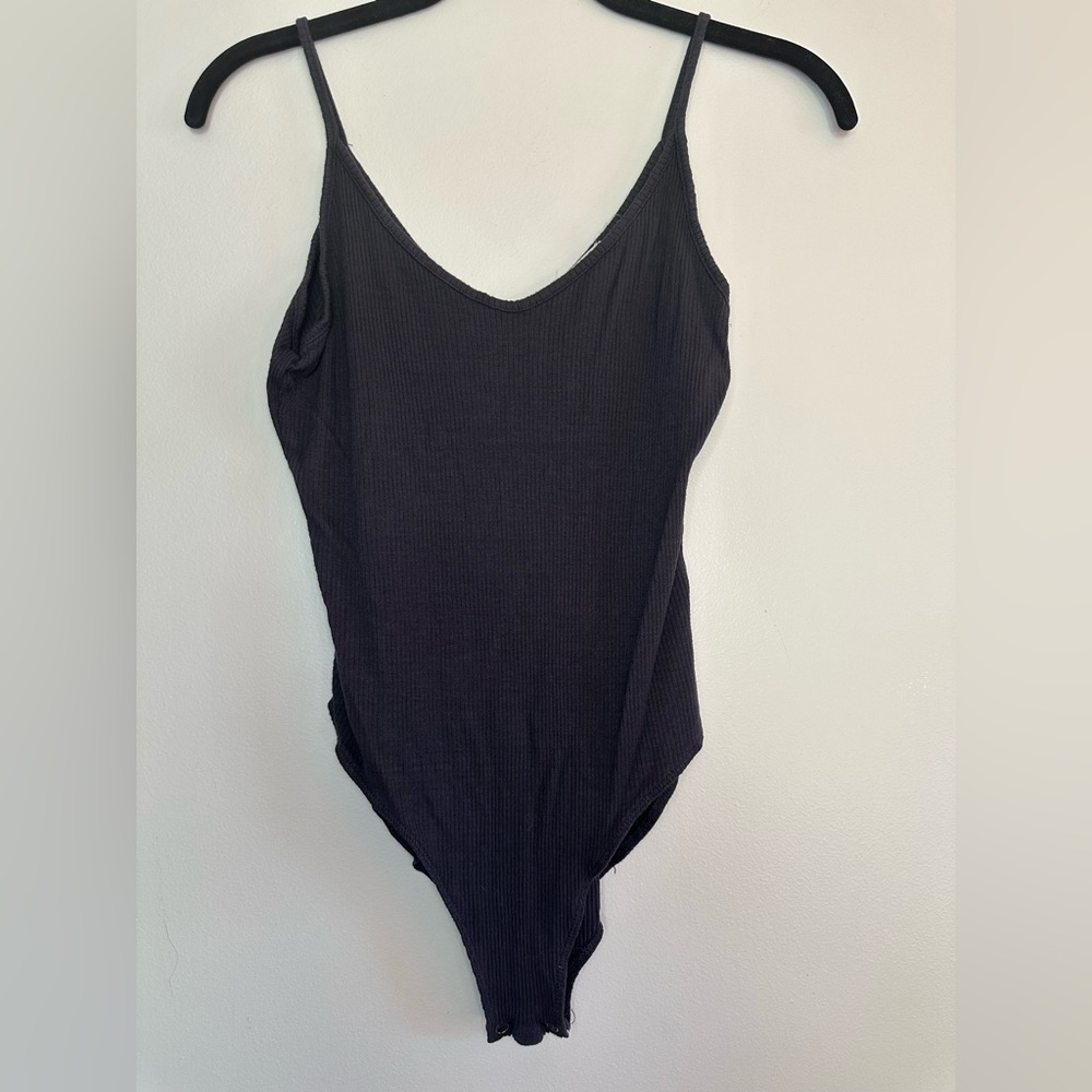 Outlaw Charcoal Gray Ribbed Bodysuit (M)